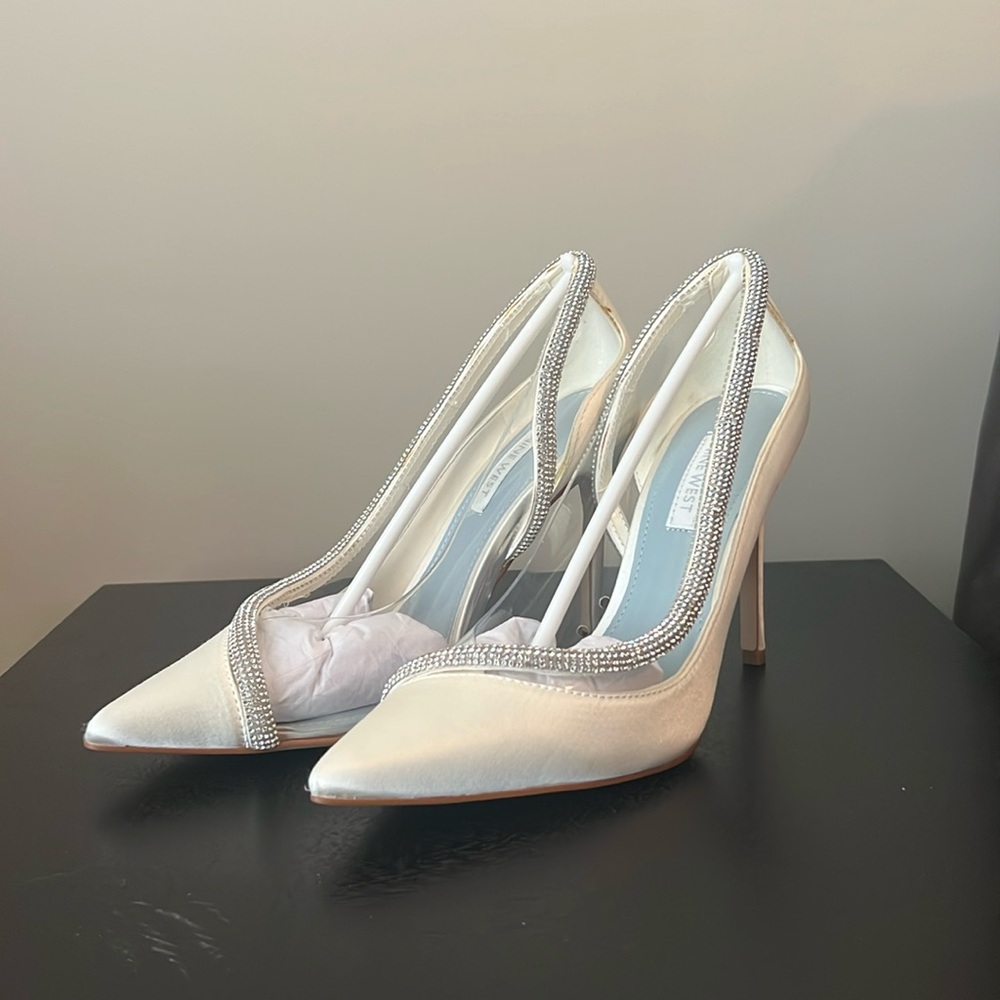 Nine West Finna 7 Pumps